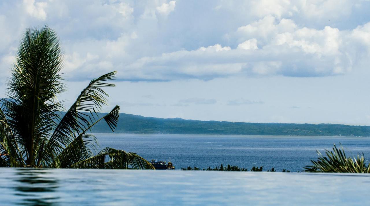 ホテル Neano Escape マンギス エクステリア 写真 View of the Gulf of Davao
